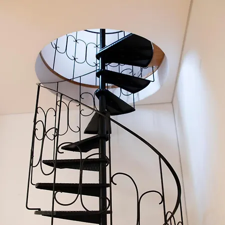 2 Quartos By Wot Soul Daire